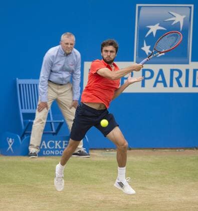 Aktuell Tennis, ATP Turnier im Queen s Club, Halbfinale 20.06.2015. London, England. Queens Aegon Championship Tennis. Gilles Simon (FRA) in action during his semifinal match against Kevin Anderson (RSA). xNigelxCookex  ActionPlus11633680