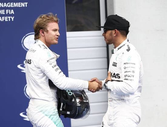 Motorsports: FIA Formula One World Championship WM Weltmeisterschaft 2015, Grand Prix of Austria, 6 Nico Rosberg (GER, Mercedes AMG Petronas Formula One Team), 44 Lewis Hamilton (GBR, Mercedes AMG Petronas Formula One Team), xHOCHxZWEIx