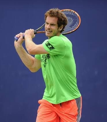 Aktuell Tennis, Andy Murray Training im Motivationsshirt, ATP Turnier im Queen s Club 20 June 2015: Andy Murray (GBR) warming up before his Singles Semi Final match during the AEGON Championship at the Queen s Club in London, UK. TENNIS: JUN 20 Aegon Championship Icon1506203322 EDITORIAL USE ONLY