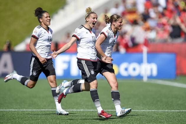 June 20, 2015 - Ottawa, Kanada - 150620 Anja Mittag - Achtelfinale WM - GER - SWE - Frauenfussball Damen Fussball - ..Foto: CarlSandin BILDBYRAN kod CS 57697 News - June 20, 2015  - ZUMAb138