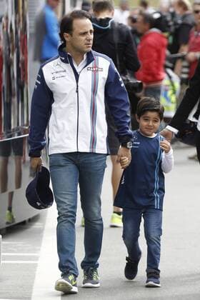 Motorsports: FIA Formula One World Championship WM Weltmeisterschaft 2015, Grand Prix of Austria, 19 Felipe Massa (BRA, Williams Martini Racing) with his son Felipinho xHOCHxZWEIx