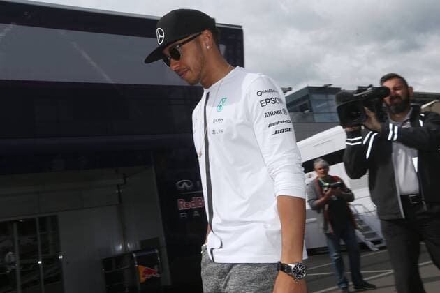Motorsports: FIA Formula One World Championship WM Weltmeisterschaft 2015, Grand Prix of Austria, 44 Lewis Hamilton (GBR, Mercedes AMG Petronas Formula One Team), xHOCHxZWEIx
