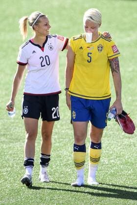 June 20, 2015 - Ottawa, Kanada - 150620 Lena Goessling - SWE Nilla Fischer WM Achtelfinale - GER - SWE - Fussball Frauenfussball Damen - ..Foto: CarlSandin BILDBYRAN kod CS 57697 News - June 20, 2015  - ZUMAb138
