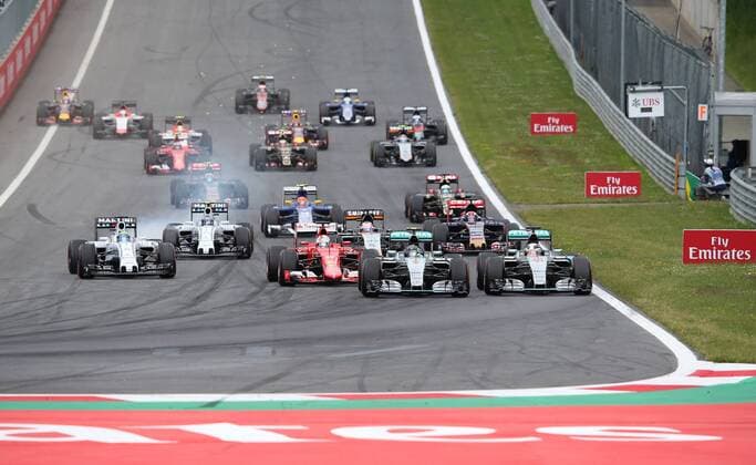 FORMULA 1 - GP of Austria 2015 SPIELBERG,AUSTRIA,21.JUN.15 - MOTORSPORTS, FORMULA 1 - Grand Prix of Austria, Red Bull Ring. Image shows Nico Rosberg (GER Mercedes GP) and Lewis Hamilton (GBR Mercedes GP). GEPAxpictures xHaraldxSteiner