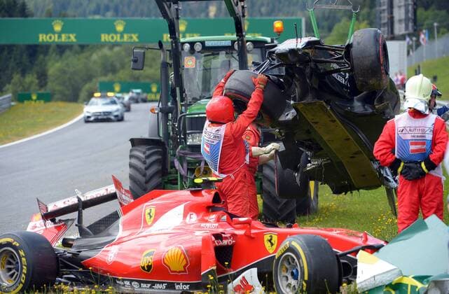 FORMULA 1 - GP of Austria 2015 SPIELBERG,AUSTRIA,21.JUN.15 - MOTORSPORTS, FORMULA 1 - Grand Prix of Austria, Red Bull Ring. Image shows Kimi Raikkonen (FIN Scuderia Ferrari) and Fernando Alonso (ESP McLaren Honda). Keywords: Crash. GEPAxpictures xGuenterxFloeck