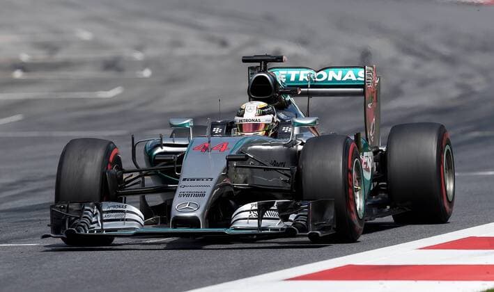 FORMULA 1 - GP of Austria 2015 SPIELBERG,AUSTRIA,21.JUN.15 - MOTORSPORTS, FORMULA 1 - Grand Prix of Austria, Red Bull Ring. Image shows Lewis Hamilton (GBR Mercedes GP). GEPAxpictures xMichaelxRiedler