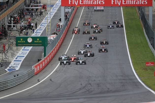 21.06.2015. Spielberg, Austria. Race day at the Grand Prix of Austria. 2015 Formula 1 Grand Prix Austria Race Day Jun 21st Mercedes AMG Petronas driver Lewis Hamilton makes a bad start at the Reb Bull Ring and his team mate Nico Rosberg takes the lead xLeannexBoonx  ActionPlus11634057