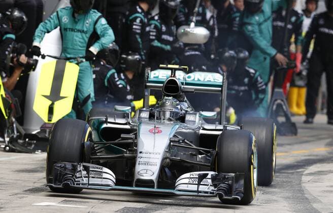 Motorsports: FIA Formula One World Championship WM Weltmeisterschaft 2015, Grand Prix of Austria, 6 Nico Rosberg (GER, Mercedes AMG Petronas Formula One Team), xHOCHxZWEIx