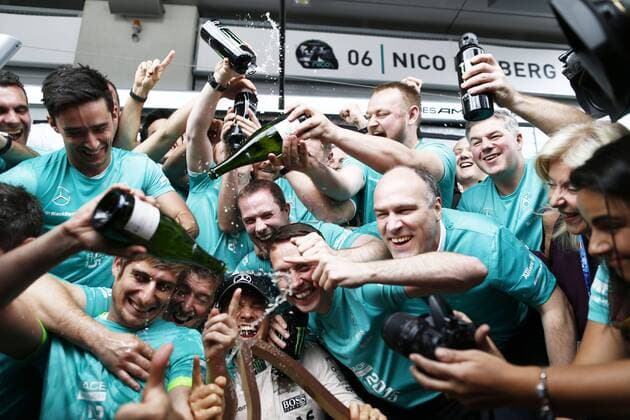 Motorsports: FIA Formula One World Championship WM Weltmeisterschaft 2015, Grand Prix of Austria, 6 Nico Rosberg (GER, Mercedes AMG Petronas Formula One Team), xHOCHxZWEIx