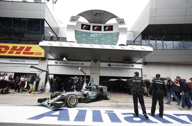Motorsports: FIA Formula One World Championship WM Weltmeisterschaft 2015, Grand Prix of Austria, 6 Nico Rosberg (GER, Mercedes AMG Petronas Formula One Team), xHOCHxZWEIx