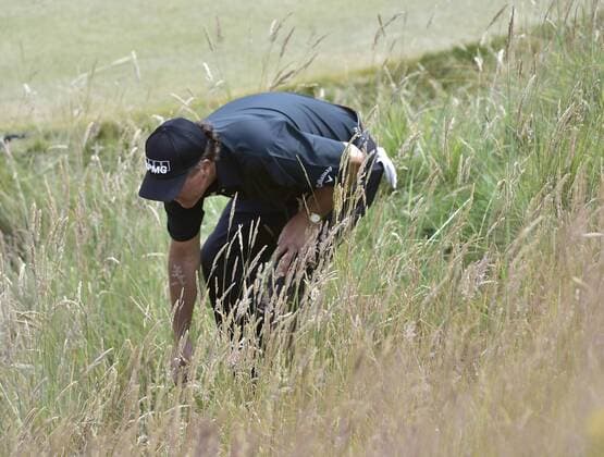 June 21, 2015..Phil Mickelson checks his ball near the 10th green during round 4 at the U.S. Open at Chambers Bay, University Place, Washington. . .George Holland Cal Media PGA Golf Herren Tour 2015: US Open Round 4 JUN 21 - ZUMAch4_