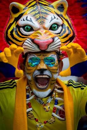 Colombia s fan reacts ahead of a Group C match againts Peru at the 2015 America Cup, held at German Becker in Temuco, Chile, July 21, 2015. The match ended with 0-0. Pedro Mera) (vf) (SP)CHILE-TEMUCO-COPA AMERICA-COLOMBIA VS PERU LuisxEcheverria 