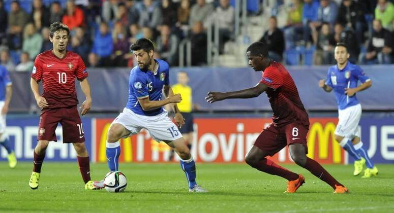From left Bernardo Silva of Portugal, Marco Benassi of Italia and William Carvalho of Portugal in action during the Euro U21 U 21 soccer championship group B match Italy vs Portugal in Uherske Hradiste, Czech Republic, June 21, 2015. (CTKxPhoto DaliborxGluck) CTKPhotoP201506210613101  dg 011