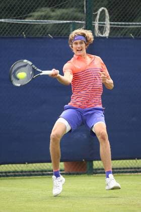 23.06.2015. Nottingham, England. Aegon Nottingham Open Tennis Tournament. A solid forehand from Alexander Zverev (Germany) in his second round match against Thomaz Bellucci (Brazil) xDavidxKissmanx  ActionPlus11634519