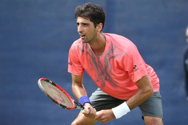 23.06.2015. Nottingham, England. Aegon Nottingham Open Tennis Tournament. Thomaz Bellucci (Brazil) ready to receive from Alexander Zverev (Germany) in their second round match. xDavidxKissmanx  ActionPlus11634526