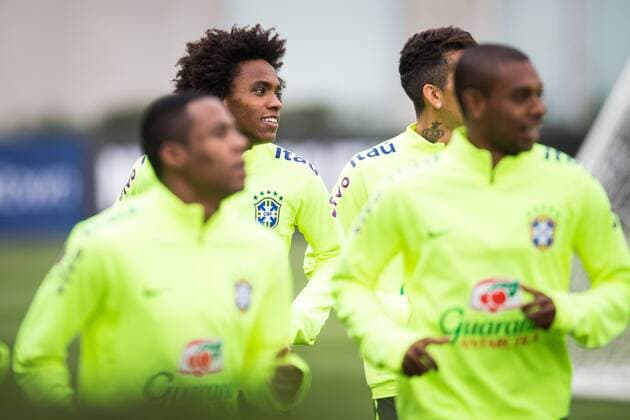 Training the Brazilian team SANTIAGO, CHILE - 06 23 2015: TRAINING OF BRAZILIAN SELECTION - William the background during training the Brazilian team for the match between Brazil vs Paraguay, the quarterfinals of the Copa America 2015, held at the Training Center of the Universidad de Chile. (Photo: Marcelo Machado de Melo FotoArena)  MarceloxMachadoxdexMelo