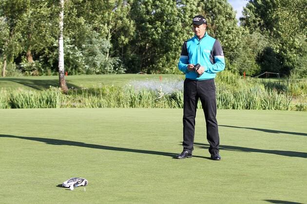 Moosinning Die Spieler muessen versuchen mit einem Modellauto den Golfball einzulochen, Henrik Stenson (SWE) , BMW International Open 2015, Show Event, Golf, 23.06.2015 Copyright: Kolbert xEibner-Pressefoto EP_ckt