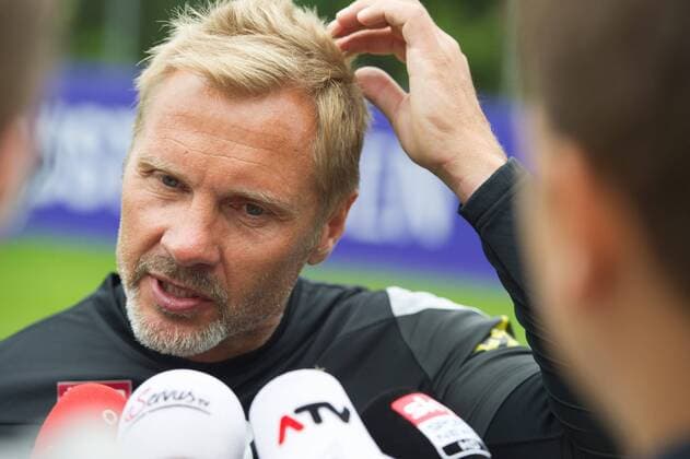 Wien 22.06.2015, Generali Arena, Wien, AUT, 1. FBL, FK Austria Wien Training, im Bild Trainer Thorsten Fink during Training of FK Austria Vienna at the Generali Arena, Vienna, Austria on 2015 06 22.  EP_gru  