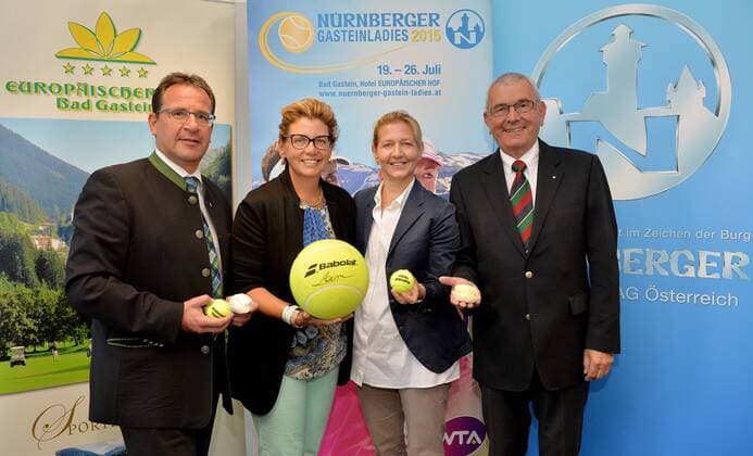 TENNIS - WTA Tennis Damen Nuernberger Gastein Ladies SALZBURG,AUSTRIA,24.JUN.15 - TENNIS - WTA Tour, Nuernberger Gastein Ladies, press conference PK Pressekonferenz Image shows Dieter Wernitznig (Europaeischer Hof Gastein), Judith Wiesner Floimair, tournament director Sandra Reichel and Helmut Geil (Nuernberger Versicherung). GEPAxpictures xFlorianxErtl