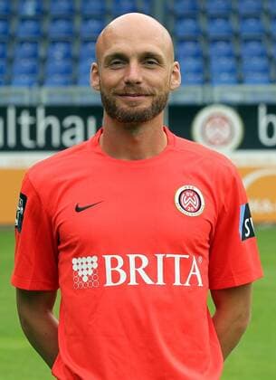 24.06.2015, xxxx, Fussball 3.Liga, SV Wehen Wiesbaden Fototermin, Porträttermin 2015 2016 Nils-Ole Book (SV Wehen Wiesbaden) Portrait