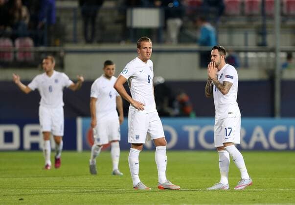 England s Harry Kane and Danny Ings look on dejected after going 2-0 down England v Italy- UEFA Under 21 s - Ander Stadium - Czech Republic - 24th June 2015 - Picture David Klein Sportimage EDITORIAL USE ONLY. No use with unauthorised audio, video, data, fixture lists, club league logos or live services. Online in-match use limited to 120 images, no video emulation. No use in betting, games or single club league player publications.