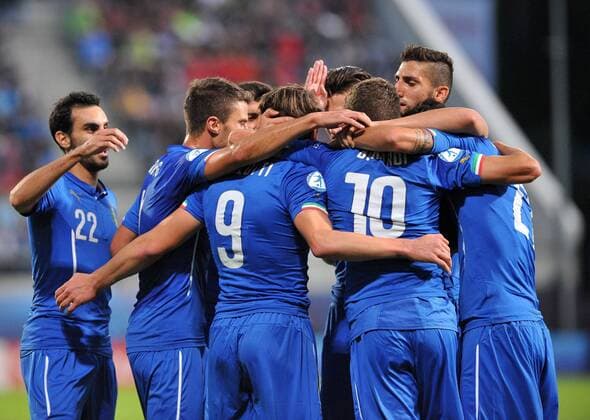 Aktuell Fußball, U21-EM, England - Italien 2015.06.24 OLOMOUC FOOTBALL UEFA UNDER 21 CHAMPIONSHIP 2015 ENGLAND - ITALY: ANDREA BELOTTI Celebration 1-0, DOMENICO BERARDI, DAVIDE ZAPPACOSTA  20150624PF_RR028