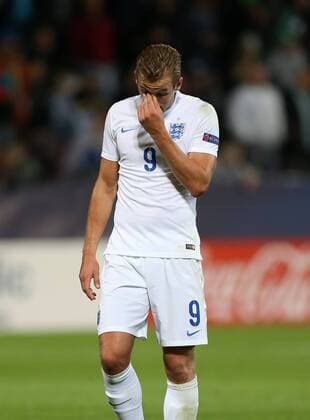 Aktuell Fußball, U21-EM, England - Italien England s Harry Kane looks on dejected at the final whistle England v Italy- UEFA Under 21 s - Ander Stadium - Czech Republic - 24th June 2015 - Picture David Klein Sportimage EDITORIAL USE ONLY. No use with unauthorised audio, video, data, fixture lists, club league logos or live services. Online in-match use limited to 120 images, no video emulation. No use in betting, games or single club league player publications.
