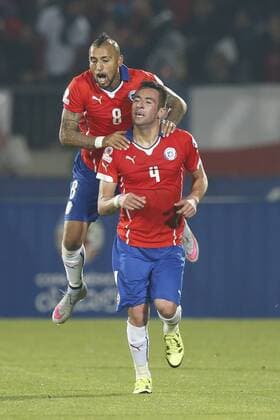 Copa America 2015 . Chile s Mauricio Isla celebrates his goal against Uruguay during the match of quarter finals of the 2015 Copa America at La Serena stadium. Santiago, Chile. 24 06 2015 Marcelo Hernandez Photosport Chile v Uruguay, Copa America 2015. 