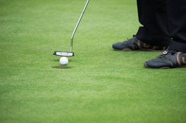 Aktuell Golf, Symbolfoto Muenchen Golfspieler beim Putten auf dem Gruen, Stock Copyright: Vallejos xEibner-Pressefoto EP_avs