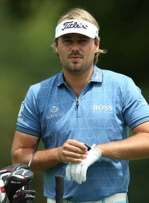 Aktuell Golf BMW International Open in München Eichenried GOLF - BMW International Open 2015 MOOSINNING,GERMANY,25.JUN.15 - GOLF - European Tour, BMW International Open, GC Muenchen Eichenried. Image shows Victor Dubuisson (FRA). GEPAxpictures xAndreasxPranter