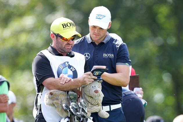 Aktuell Golf BMW International Open in München Eichenried Moosinning l-r: Caddie Craig Connelly und Martin Kaymer (GER) , BMW International Open 2015, Tag 1, Golf, 25.06.2015 , Copyright: Kolbert Eibner-Pressefoto EP_CKT