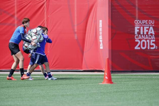 (L-R) Erina Yamane, Aya Miyama (JPN), JUNE 25, 2015 - Football Soccer : Japan national team Nationalteam official training session before the FIFA Women s World Cup Canada 2015 Quarterfinal match at Clareview Park, Edmonton, Canada. NoxThirdxPartyxSales  (qdwa041247)