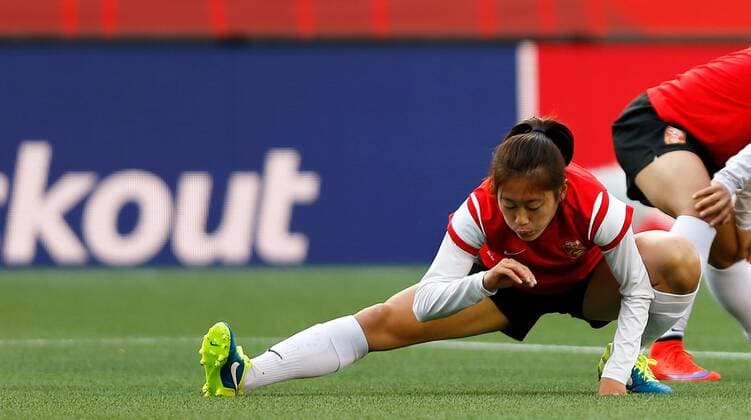 OTTAWA, June 25, 2015 -- Wu Haiyan of China attends the training session in Ottawa, Canada, June 25, 2015. China will play the United States in the quarterfinal match of 2015 FIFA Women s world cup here on June 26.) (SP)CANADA-OTTAWA-FIFA-WOMEN S WORLD CUP-QUARTERFINALS-TRAINING-CHINA WangxLili 