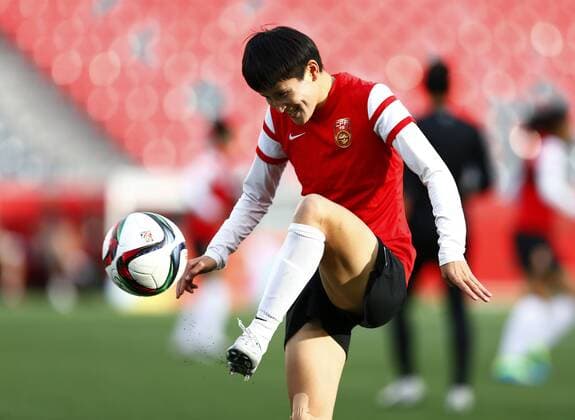 OTTAWA, June 25, 2015 -- Wang Shanshan of China attends the training session in Ottawa, Canada, June 25, 2015. China will play the United States in the quarterfinal match of 2015 FIFA Women s world cup here on June 26.) (SP)CANADA-OTTAWA-FIFA-WOMEN S WORLD CUP-QUARTERFINALS-TRAINING-CHINA DingxXu 