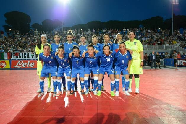 June 25, 2015 - Rome, Italy - The Italian women s futsal team s before an International Friendly Länderspiel against Hungary at Stadio Pietrangeli in Rome, Italy on June 25, 2015. Debut italian national female the futsal  - ZUMAn230