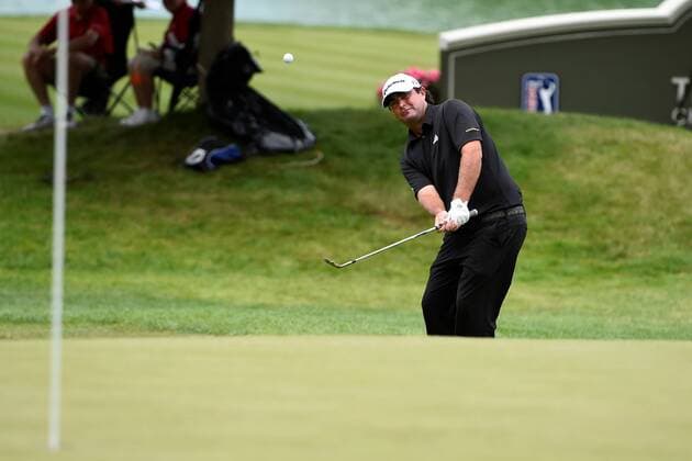 Aktuell Golf, PGA Tour, Travelers Championship in Cromwell June 26, 2015 - Cromwell, Connecticut , U.S. - Scott Brown chips onto the 15th green during the second round of the PGA Golf Herren Travelers Championship tournament held at TPC River Highland in Cromwell Connecticut. Eric Canha CSM PGA 2015: Travelers Championship JUN 26 - ZUMAc04_