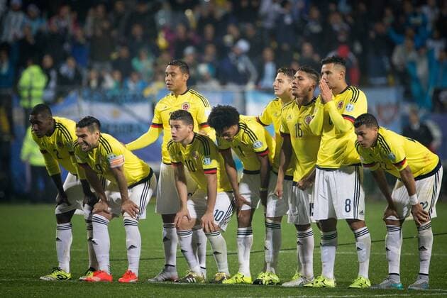 Colombia s players react in the penalty shootout of the Quarterfinals match of the Copa America Chile 2015, against Argentina, held in the El Sausalito Stadium, in Vina del Mar city, Chile, on June 26, 2015. Colombia lost 4-5 on penalties. ) (da) (SP)CHILE-VINA DEL MAR-COPA AMERICA-ARGENTINA VS COLOMBIA PedroxMera 