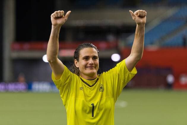 June 26, 2015 : Germany goalkeeper Nadine Angerer 1 acknowledges the crowd during the 2015 FIFA Women s World Cup Quarter final match between Germany and France at the Olympic Stadium in Montreal, Quebec, Canada. SOCCER: JUN 26 FIFA Women s World Cup - Quarter-Final - Germany v France Icon15062628 EDITORIAL USE ONLY