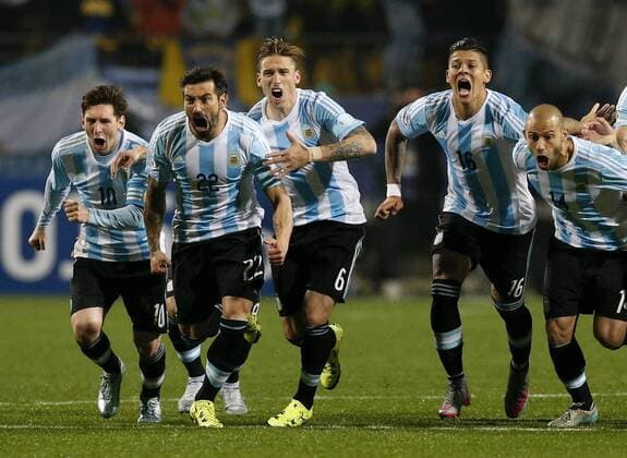 Football , Argentina v Colombia. Copa America 2015 . Argentina s players celebrate after their win over Colombia after the quarter finals of the Copa America 2015 football match held at the Sausalito stadium in Vina del Mar, Chile. 26 06 2015 Martin Thomas Photosport Argentina v Colombia, Copa America 2015. 