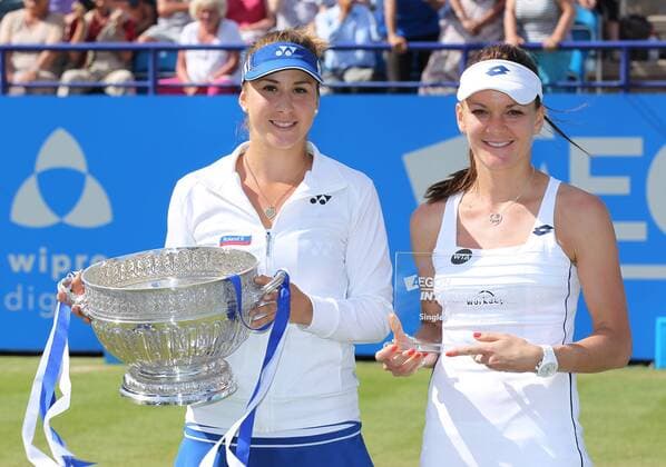 TENNIS - WTA Tennis Damen Aegon International 2015 EASTBOURNE,ENGLAND,27.JUN.15 - TENNIS - WTA Tour, Aegon International, final, award ceremony. Image shows Belinda Bencic (SUI) and Agnieszka Radwanska (POL). GEPAxpictures xAlanxGrieves