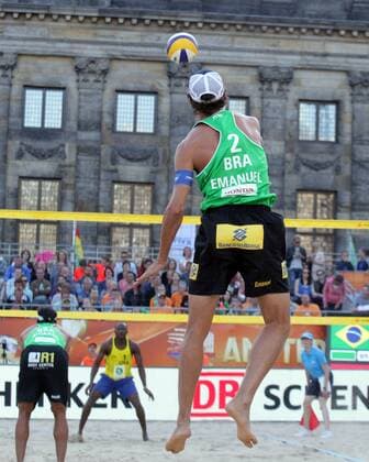 Aktuell Beachvolleyball-WM in Amsterdam Emanuel and Ricardo of Brazil in action against Ajanako and Scott of Gana on June 27,2015 in Amsterdam,Netherlands during Beach volleyball Beachvolleyball World Championships. Imago Paulo Amorim