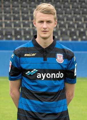 27.06.2015, xfux, Fussball 2.Bundesliga, FSV Frankfurt Fototermin, v.l. Porträttermin 2015 2016 Lukas Gugganig (FSV Frankfurt) Portrait