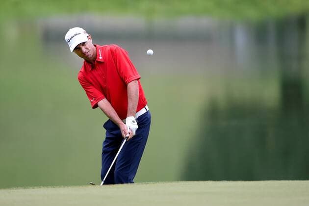 June 27, 2015 - Cromwell, Connecticut , U.S. - Steven Alker chips onto the 15h green during the third round of the PGA Golf Herren Travelers Championship tournament held at TPC River Highland in Cromwell Connecticut. Eric Canha CSM PGA 2015: Travelers Championship JUN 27 - ZUMAc04_