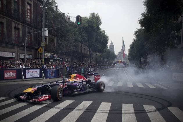 Spanish driver Carlos Sainz Jr. of the Infiniti Red Bull racing team takes part in a F1 demonstration held on a racing circuit at the Zocalo Square of Mexico City, capital of Mexico, on June 27, 2015. Fans gathered on Saturday in the Zocalo of Mexico City to attend the exhibition of the Australian driver Daniel Ricciardo and the Spanish driver Carlos Sainz Jr. from Infiniti Red Bull racing team. With this, the Formula 1 prepares its return to Mexico, a country that does not host a race since 1992, and will again receive a F1 Grand Prix from Oct. 30 to Nov. 1, according to local press information. Alejandro Ayala) (jg) (SP)MEXICO-MEXICO CITY motor racing Motorsport F1 e AlejandroxAyala 