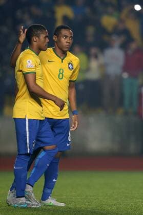Football, Brasil v Paraguay. Copa America 2015. Brasil s player Douglas Costa, reacts after losing a goal against Paraguay during the Copa America Finals Quarters, at Bicentenario Ester Roa stadium. Concepcion, Chile. 27 06 2015 Dragomir Yankovic Photosport Brasil v Paraguay, Copa America 2015. 
