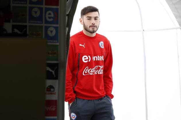 Football, Chile s press media. Chile s player Paulo Garces talks during a press media on Copa America 2015 at the Juan Pinto Duran training center in Santiago, Chile. 27 06 2015 Paul Plaza Photosport .27 06 15 