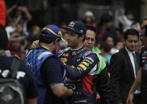 June 27, 2015 - Mexico - D27061509.JPG.MEXICO, D.F. Racing Automovilismo-F1.- Daniel Ricciardo Red Bull Racing F1 Show Run Foto: Agencia EL UNIVERSAL Alejandro Acosta JMA. Latin News - June 27, 2015  - ZUMAu78_