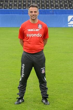 27.06.2015 Frankfurt am Main, Frankfurter Volksbank Stadion 2. Bundesliga Herren, Saison 2015 2016 FSV Frankfurt, Saisoneröffnungsfeier, Fototermin Freisteller, Ganzkörper Trainer Tomas Oral (FSV Frankfurt)