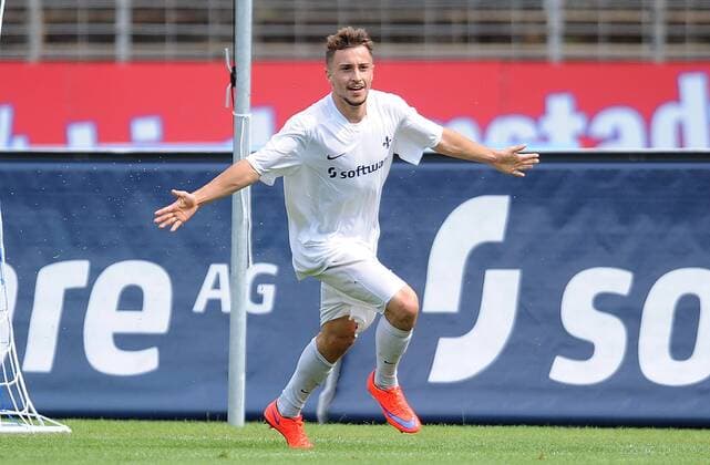27.06.2015, xfux, Fussball Relegation Bundesliga U19, SV Darmstadt 98 U19 - FK Pirmasens U19, v.l. Nico Struwe (SV Darmstadt 98 U19) Torjubel, Goal celebration, celebrate the goal zum 1:0