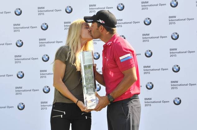 Pablo Larrazabal mit Ehefrau BMW International Open Golf, golfen Green Fairway Golfclub Eichenried München 28. Juni 2015